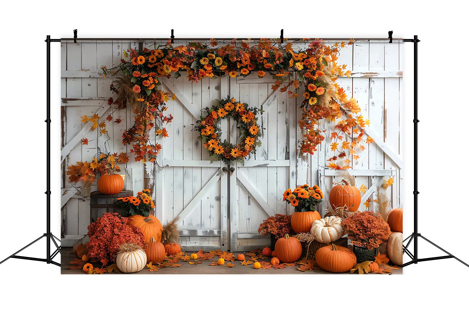 Toile de fond de mur blanc avec feuille d'érable et citrouilles d'automne BRP7-129