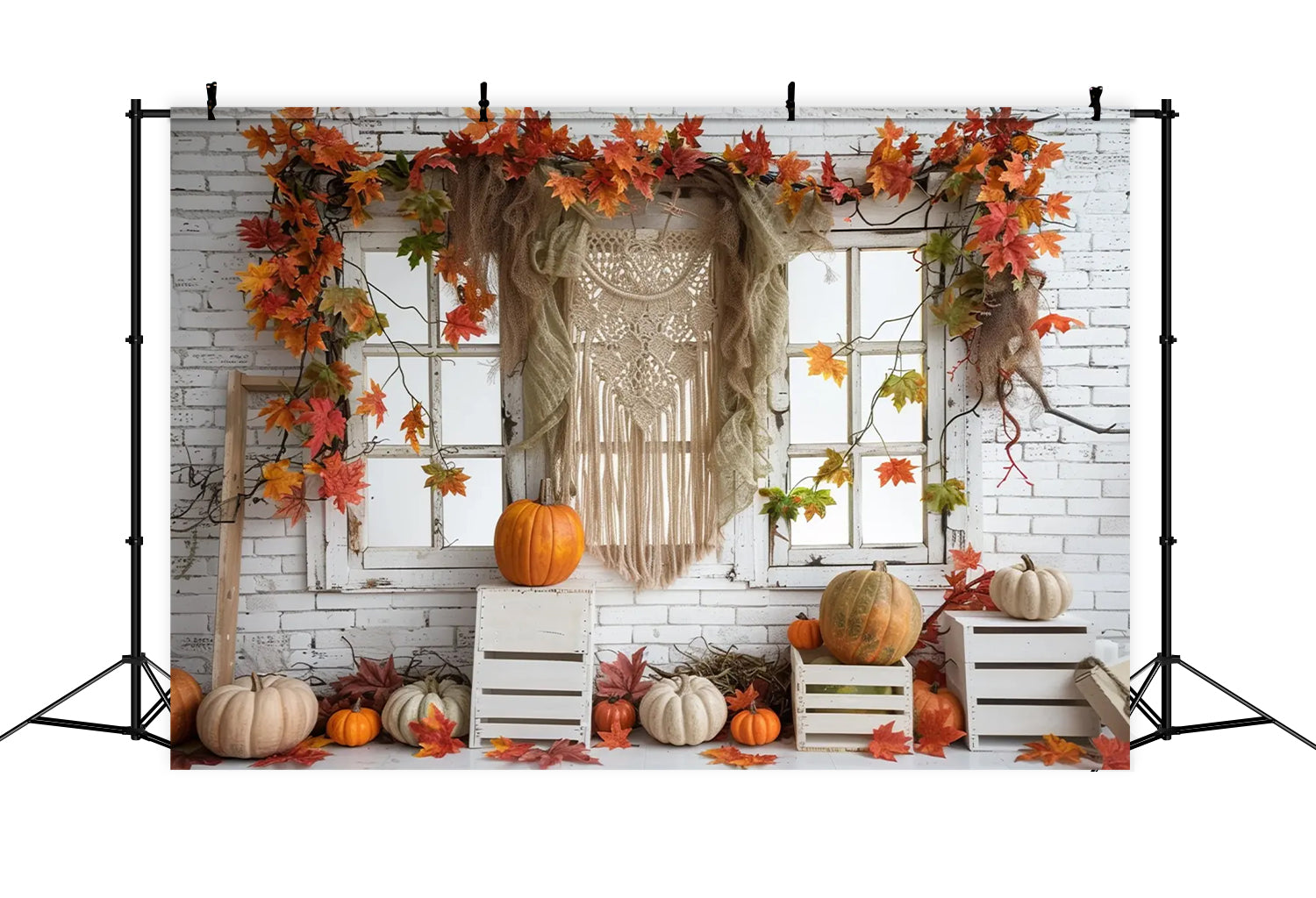 Toile de fond de mur blanc avec fenêtre et feuilles d'automne BRP7-153
