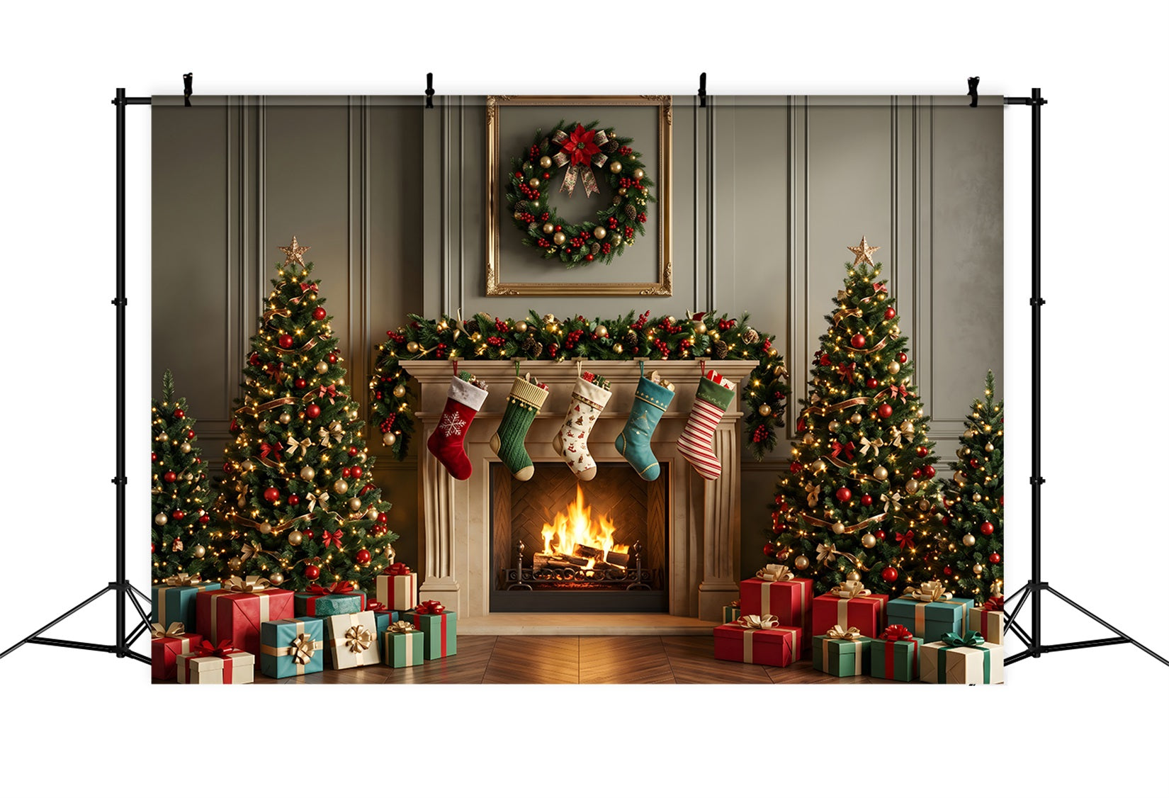 Toile de fond photo de Noël avec manteau classique bas suspendus et sapin CEM65-109