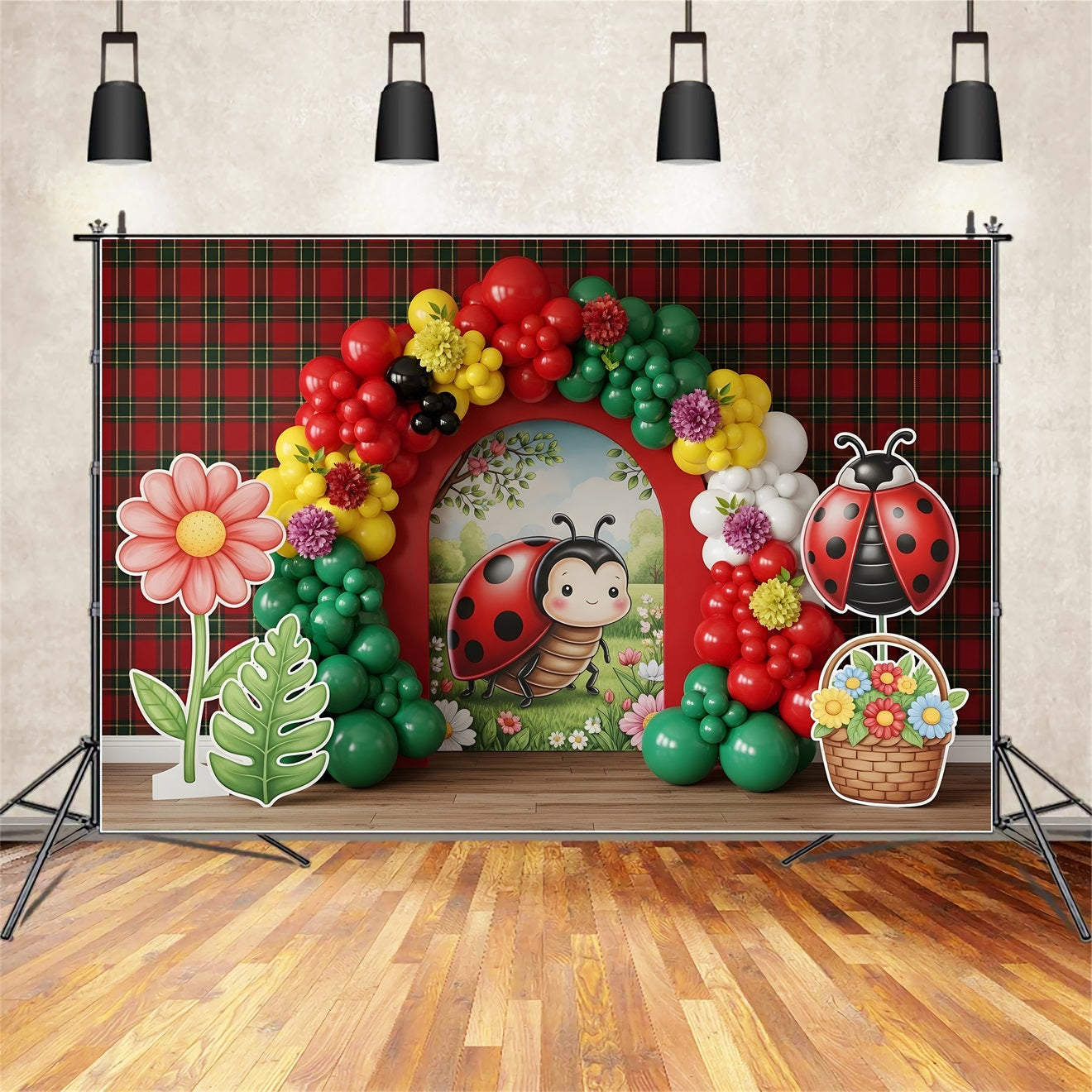 Toile de fond en tissu pour enfant avec coccinelle carreaux fleurs et arche de ballons CEM65-41