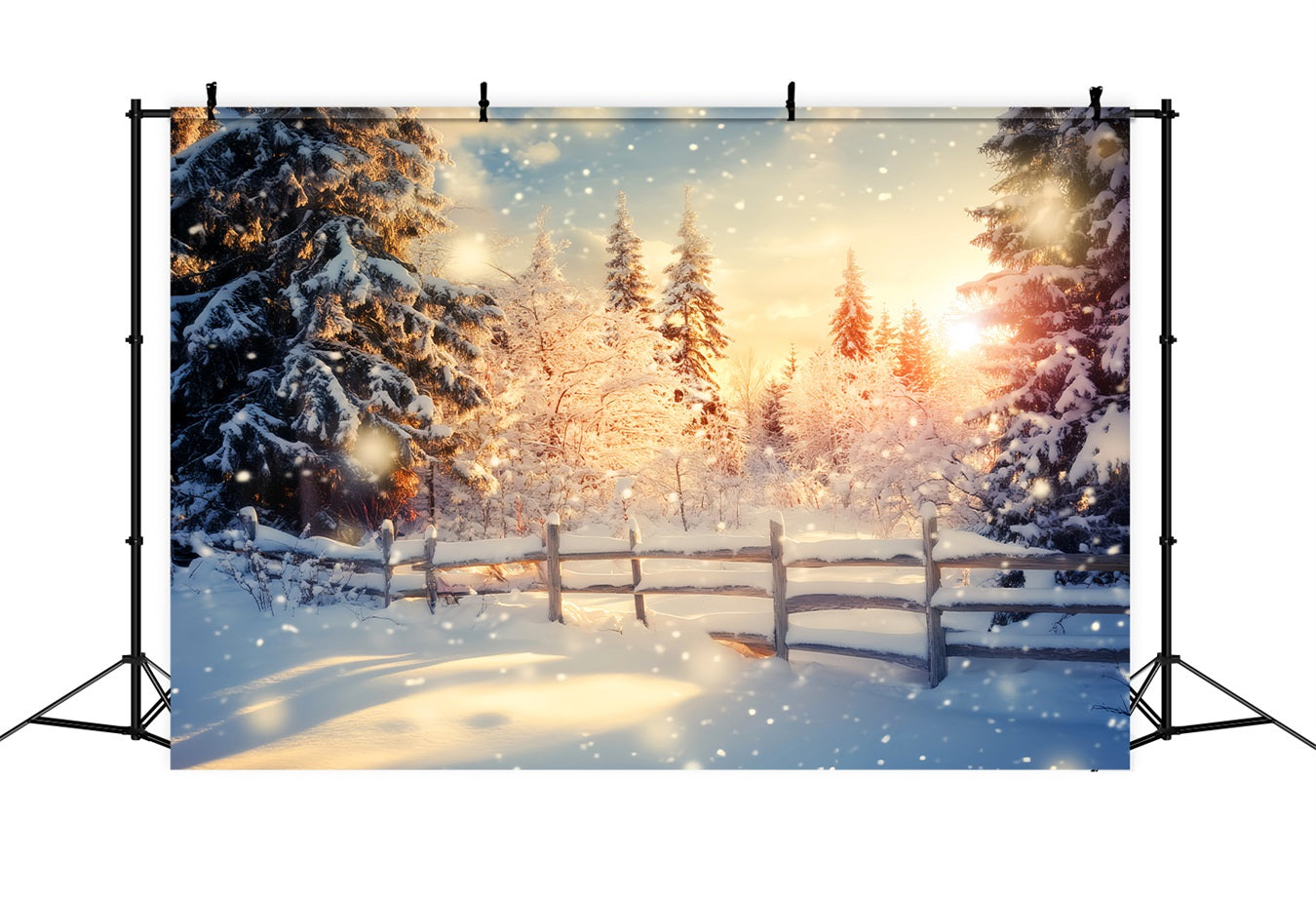 Fond hivernal féérique Fond hivernal forêt enneigée lever de soleil doré LXX510-100