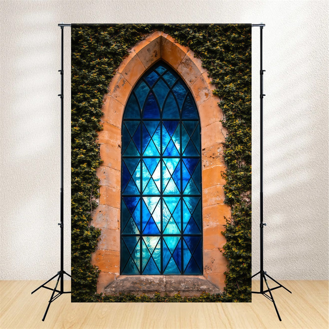 Fond Studio Pâques Fenêtre Gothique Bleue Encadrée de Lierre LXX62-66