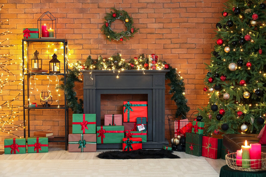Cheminée Sapin de Noël Lumières Rougeoyantes Toile de Fond M6-10