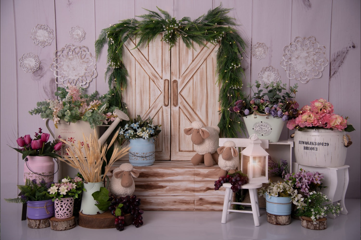 Toile de fond pour porte en bois blanc avec fleurs et verdure RR3-21