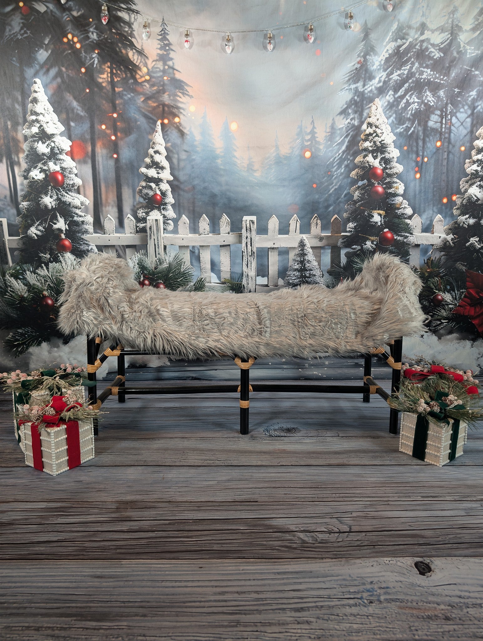 Toile de Fond de Forêt Enneigée de Noël + Sol en Bois Classique RR8-571