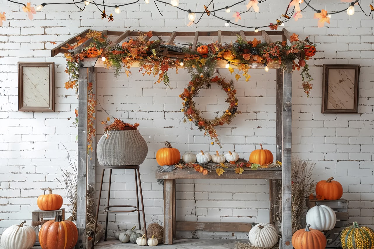Toile de fond de stand de citrouilles avec lampe et briques blanches d'automne BRP7-145