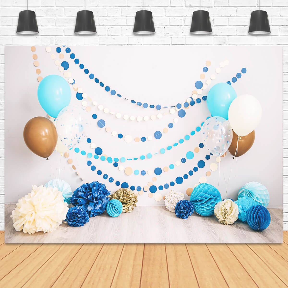 Anniversaire Beige Mur Plancher en bois Points colorés Ballon Papier Fleur Toile de fond M2-29