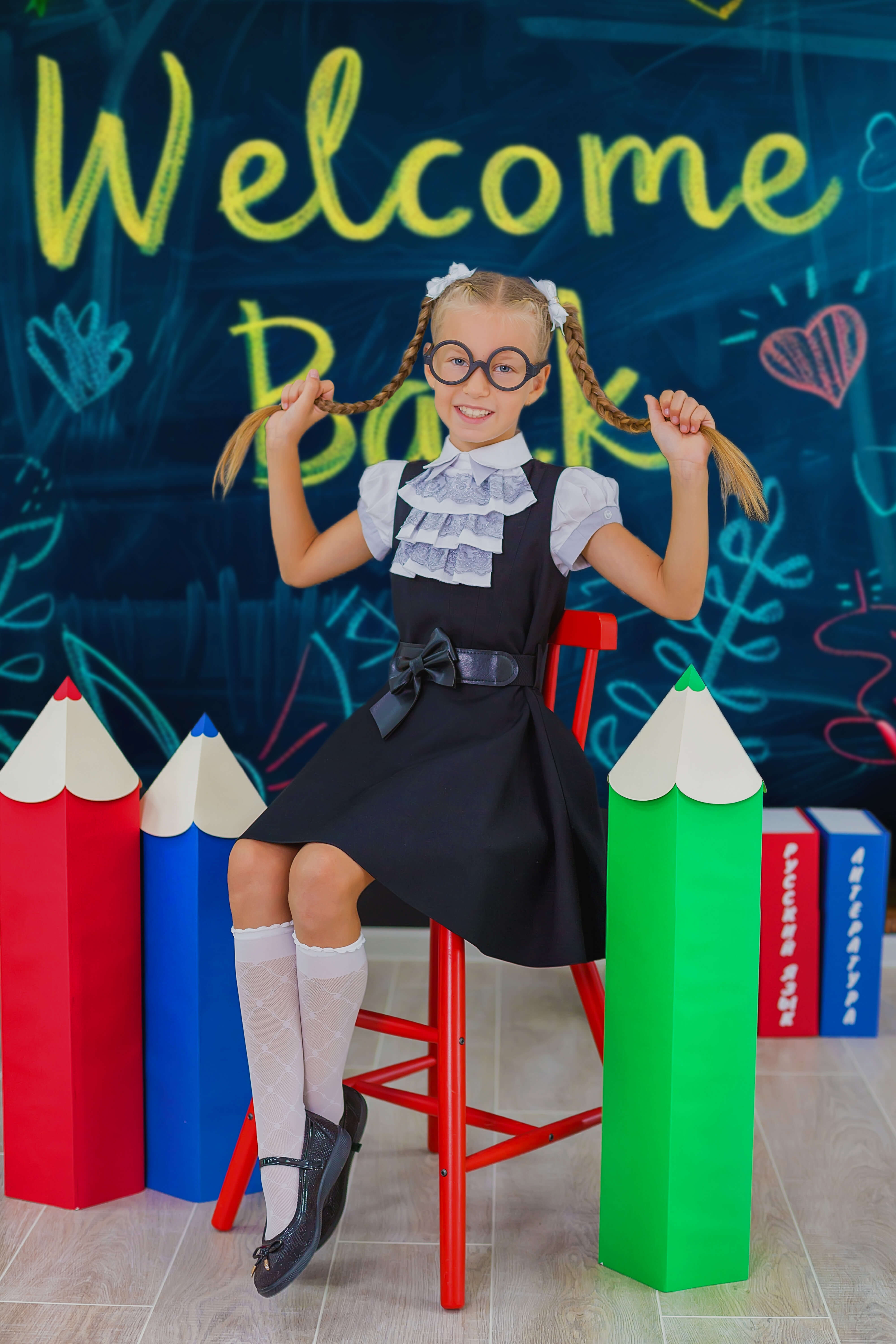 Toile de fond dessin à la craie colorée retour à l'école RR6-39