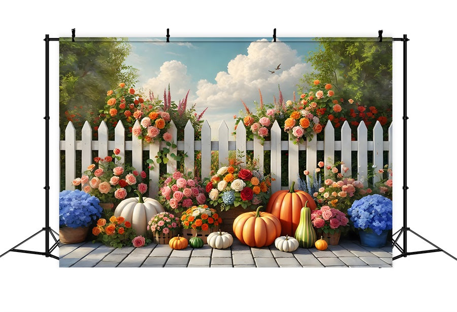 Toile de fond de clôture blanche avec fleurs de jardin et citrouilles RR7-278