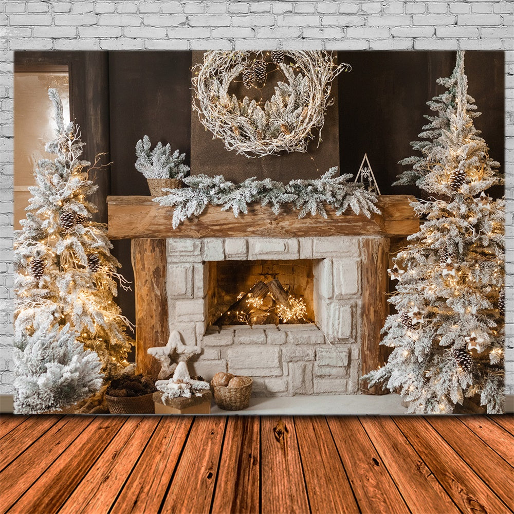 Toile de fond de Cheminée avec Couronne et Arbre de Noël Cozy RR7-827